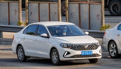 AUTO-JETTA-VA3-2025 official vehicle image